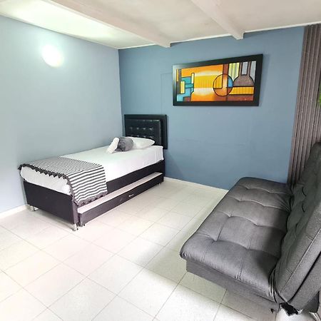 New Cozy Apartment In The Poblado, San Lucas Medellin Exterior photo